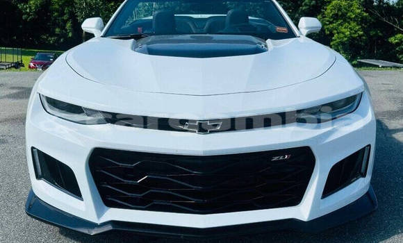 اشتري مستعمل Chevrolet Camaro White سيارة في Banjul في Banjul