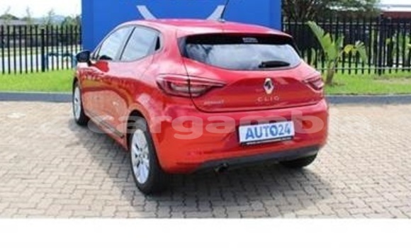 Buy Used Renault Clio Red Car in Banjul in Banjul Buy Used Renault Clio Red Car in Banjul in Banjul