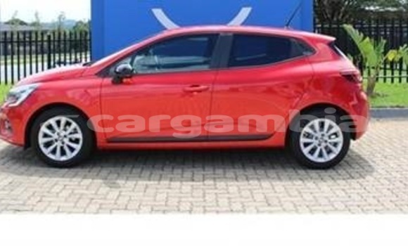 Buy Used Renault Clio Red Car in Banjul in Banjul Buy Used Renault Clio Red Car in Banjul in Banjul