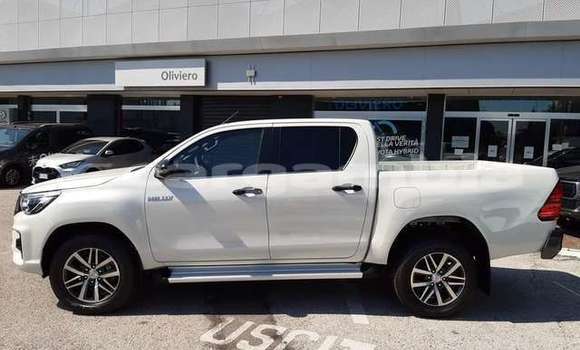 Buy Used Toyota Hilux White Car in Banjul in Banjul Buy Used Toyota Hilux White Car in Banjul in Banjul
