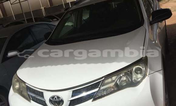 اشتري مستعمل Toyota RAV4 White سيارة في Banjul في Banjul اشتري مستعمل Toyota RAV4 White سيارة في Banjul في Banjul