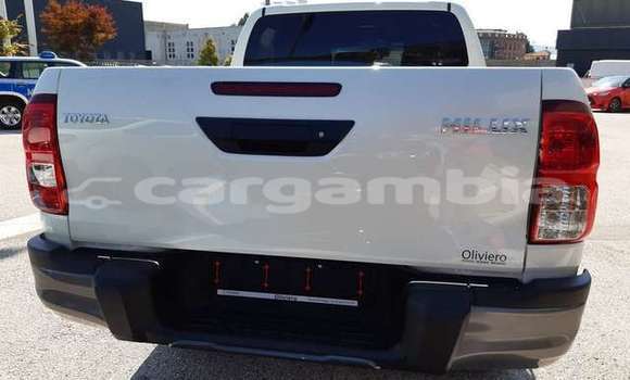 Buy Used Toyota Hilux White Car in Banjul in Banjul Buy Used Toyota Hilux White Car in Banjul in Banjul