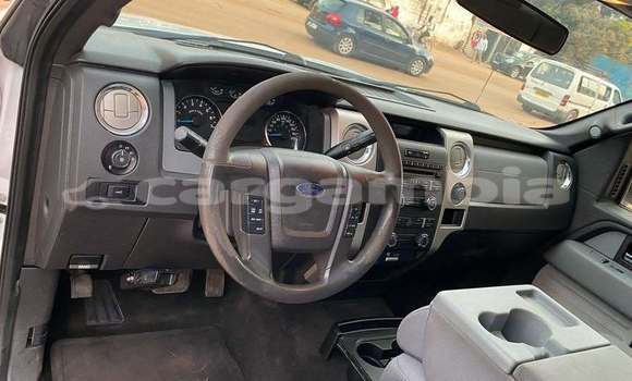 اشتري مستعمل Ford B-MAX White سيارة في Banjul في Banjul اشتري مستعمل Ford B-MAX White سيارة في Banjul في Banjul