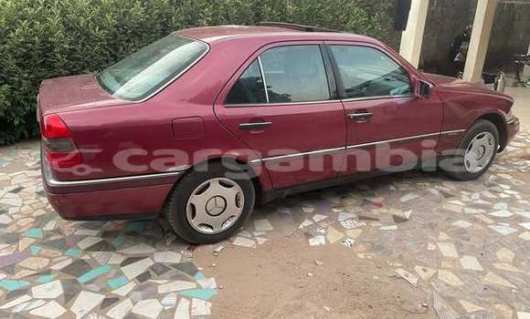 اشتري مستعمل Mercedes-Benz C-Classe Other سيارة في Serekunda في Kanifing