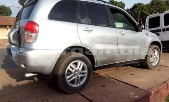 Dieundeu Occasion Toyota RAV4 White Auto in Banjul in Banjul Dieundeu Occasion Toyota RAV4 White Auto in Banjul in Banjul