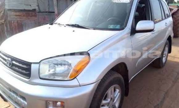 Dieundeu Occasion Toyota RAV4 White Auto in Banjul in Banjul Dieundeu Occasion Toyota RAV4 White Auto in Banjul in Banjul