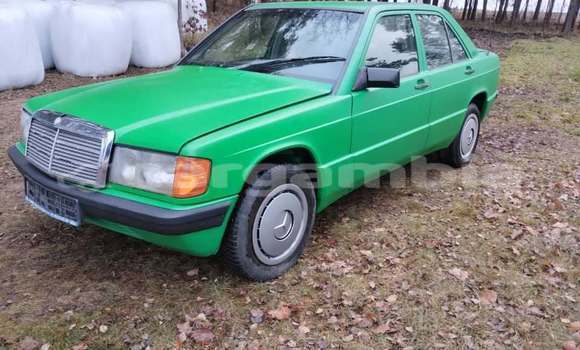 اشتري مستعمل Mercedes‒Benz 250 Green سيارة في Banjul في Banjul اشتري مستعمل Mercedes‒Benz 250 Green سيارة في Banjul في Banjul