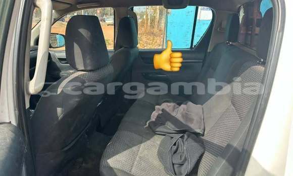 اشتري مستعمل Toyota Hilux White سيارة في Banjul في Banjul اشتري مستعمل Toyota Hilux White سيارة في Banjul في Banjul