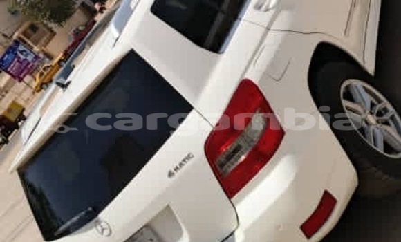 Buy Import Mercedes-Benz GLK-klasse White Car in Bakau in Kanifing Buy Import Mercedes-Benz GLK-klasse White Car in Bakau in Kanifing