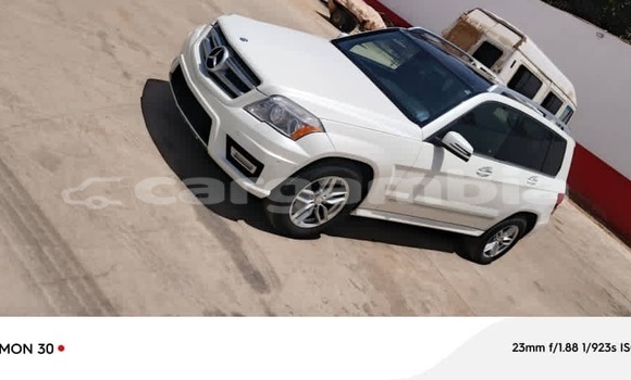 Buy Import Mercedes-Benz GLK-klasse White Car in Bakau in Kanifing Buy Import Mercedes-Benz GLK-klasse White Car in Bakau in Kanifing