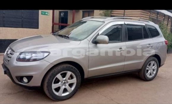 Buy Import Hyundai Santa Fe Silver Car in Bakau in Kanifing Buy Import Hyundai Santa Fe Silver Car in Bakau in Kanifing
