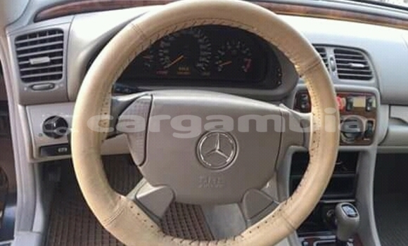 Acheter Import Voiture Mercedes‒Benz CLK–Class Noir à Banjul, Banjul Acheter Import Voiture Mercedes‒Benz CLK–Class Noir à Banjul, Banjul